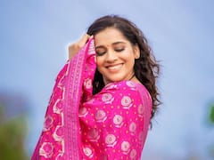 Rashmi Gautham: కుర్రాళ్ల గుండెల్లో గులాబీ పువ్వు అందాల రష్మీ