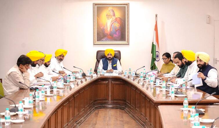 Chief Minister Bhagwant Mann today welcomed the decision of the Union Government to relax the supply of compacted grains Chief Minister Bhagwant Mann: ਮੁੱਖ ਮੰਤਰੀ ਵੱਲੋਂ ਕੇਂਦਰ ਸਰਕਾਰ ਨੂੰ ਸੰਗੁੜੇ ਹੋਏ ਦਾਣਿਆਂ ਲਈ ਢਿੱਲ ਦੇਣ ਦੀ ਅਪੀਲ