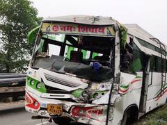 Samastipur Road Accident: समस्तीपुर में ट्रक से टकराई बस, 24 लोग घायल, बेगूसराय से दाह संस्कार के बाद लौट रहे थे लोग