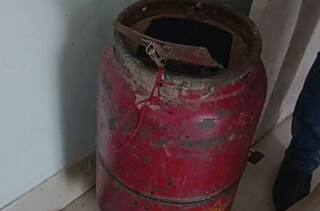 Crime News:  દારૂના તસ્કરોનો જુગાડ જોઈ તમે પણ માથું ખંજવાળશો, ઉભો રાખો તો LPG સિલિન્ડર, ઉંધો કરો તો દારૂનું ગોડાઉન – જુઓ વીડિયો