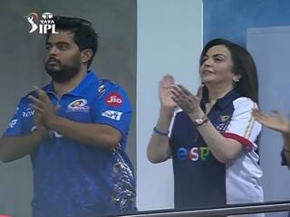 MI vs PBKS: ताबड़तोड़ बल्लेबाजी कर रहे मयंक अग्रवाल हुए आउट, तो खुशी से झूम उठा अंबानी परिवार, देखें वीडियो