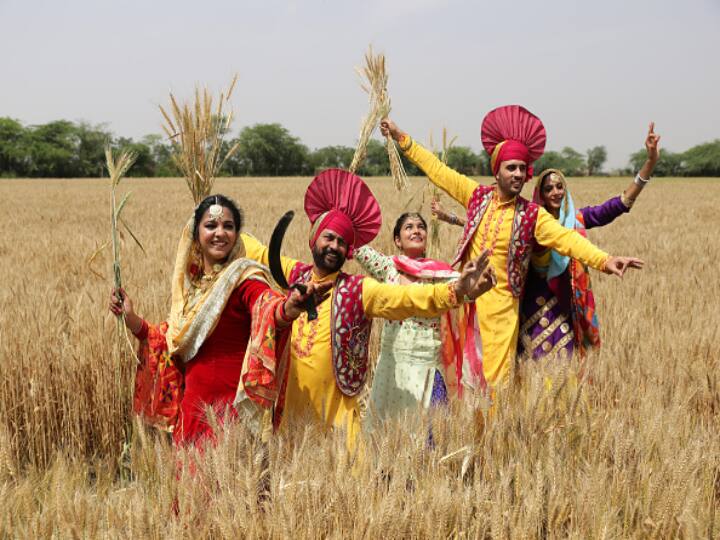 Happy Baisakhi 2022 Wishes Message GIF Images Facebook WhatsApp Status Greetings Vaisakhi Quotes Happy Baisakhi 2022 Wishes: Check Messages, WhatsApp Greetings To Share With Family, Friends On This Day