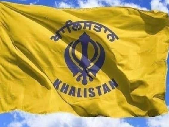 Punjab: बैसाखी पर्व पर रोपड़ जिले में लगे मिले खालिस्तान के बैनर और झंडे, जानें क्या कर रही है पुलिस Punjab: बैसाखी पर्व पर रोपड़ जिले में लगे मिले खालिस्तान के बैनर और झंडे, जानें क्या कर रही है पुलिस