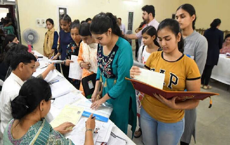 NEET UG 2022 application process starts know how to apply NEET UG 2022 : નીટ યૂજીની અરજી પ્રક્રિયા શરૂ, જાણો કેવી રીતે થશે કાઉન્સેલિંગ