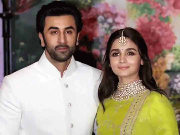 रणबीर कपूर ने अपनी दुल्हनिया के लिए विदेश से मंगवाया खास गिफ्ट, शादी में आलिया को देंगे सरप्राइज!