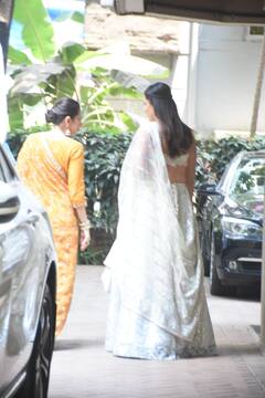 Ranbir Kapoor-Alia Bhatt Wedding Day 1: Karan Johar, Kareena-Karisma, Ayan Mukerji & Others Arrive At RK House For Mehendi Ceremony