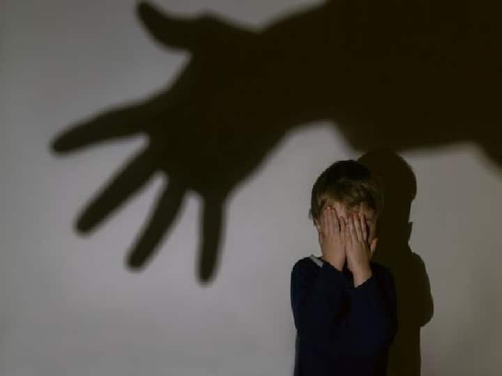 Boy, 11, allegedly raped by Russian troops while mum tied to a chair and made to watch Ukraine: அம்மா கண்முன்னே சிறுவனுக்கு பாலியல் வன்கொடுமை! ரஷ்யா வீரர்கள் குறித்து கொடூர குற்றச்சாட்டு..