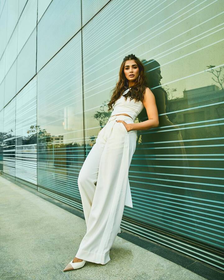 పూజా హెగ్డే అందమైన ఫోటోలు -Image credit: PoojaHegde/Instagram