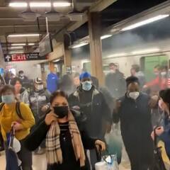 US Shooting : ব্যস্ত সময়ে আমেরিকার সাবওয়েতে বন্দুকবাজের হামলা, গুলি চলল ৩৩বার ; আতঙ্কে হুড়োহুড়ি যাত্রীদের