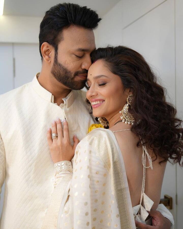 स्मार्ट जोडीच्या नुकत्याच झालेल्या एका एपिसोडमध्ये, अंकिताने उघड केले की विकीने तिच्या कुटुंबाची आणि तिची आर्थिक काळजी कशी घेतली. (photo:lokhandeankita/ig)