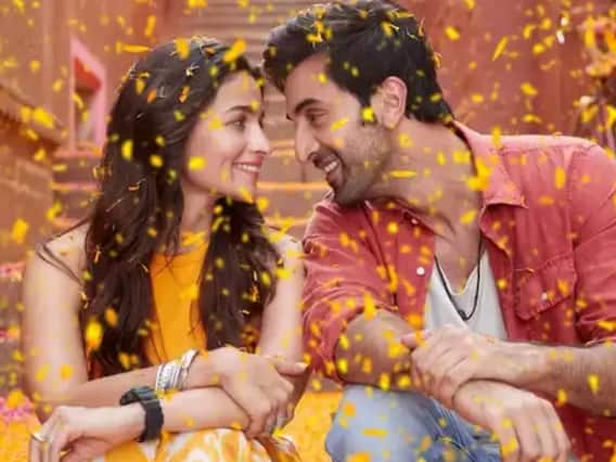 Alia Ranbir Wedding: बेहद दिलचस्प है रणबीर आलिया की लव स्टोरी, 2005 से ही शुरू हो गया था सिलसिला! Alia Ranbir Wedding: बेहद दिलचस्प है रणबीर आलिया की लव स्टोरी, 2005 से ही शुरू हो गया था सिलसिला!