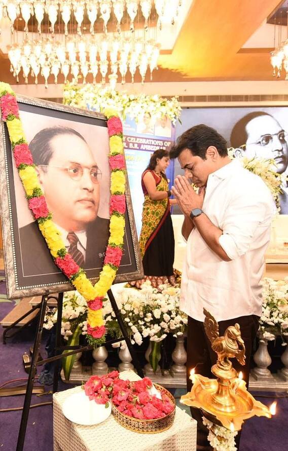 Minister KTR Unveils Ambedkar Statue in Siricilla: బీఆర్ అంబేడ్కర్ విగ్రహాన్ని ఆవిష్కరించిన కేటీఆర్