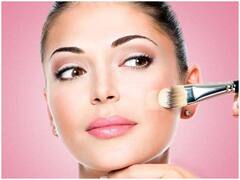 अपने ऑयली फाउंडेशन को चेहरे पर लंबे समय तक लगाए रखने के लिए फॉलो करें ये टिप्स