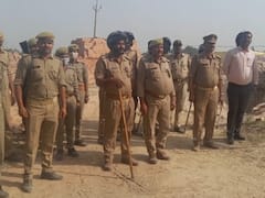 Azamgarh News: पूर्व विधायक के हत्याकांड में फरार आरोपी पर बड़ी कार्रवाई, 40 लाख की संपत्ति हुई कुर्की