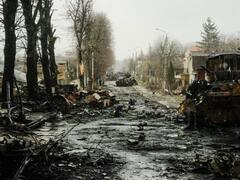 Ukraine Crisis: কোথাও জনমানবের চিহ্ন নেই, কী অবস্থা 'ভূতুড়ে শহর' বুচার? ।Bangla News