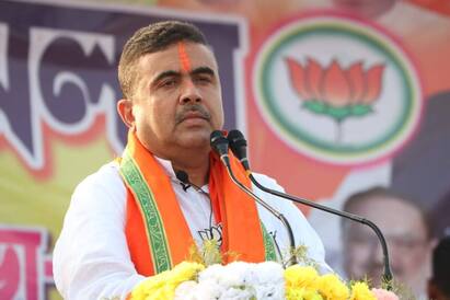 Suvendu Adhikari s convoy met with an accident on the day of Ratha Yatra 2022 today Suvendu Adhikari:জগন্নাথের কৃপায় বেঁচে গেছি, রথ যাত্রার দিনেই দুর্ঘটনায় শুভেন্দুর কনভয় !