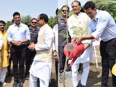 Bhopal News: भोपाल पहुंचे Akshay Kumar, सीएम Shivraj Singh के साथ स्मार्ट पार्क में लगाए पौधे, देखिए तस्वीरें