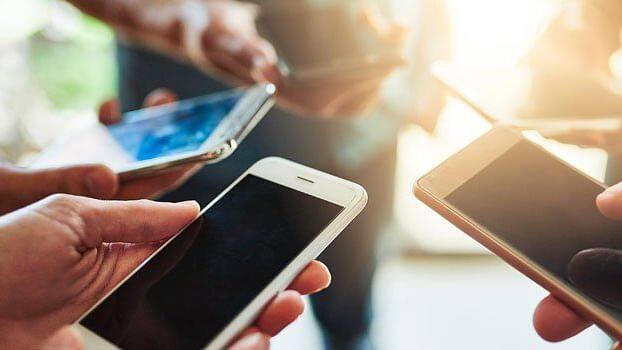 Jio vs Airtel vs Vi, Voice-Only Plans Under TRAI’s New Rule TRAI નો ડંડો પડ્યો તો Jio, Airtel અને Vi એ લોન્ચ કર્યા ફક્ત વૉઇસ પ્લાન, 365 દિવસ સુધી કરો જલસા!