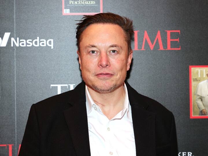 Tesla CEO Elon Musk Offers To Buy Twitter For $54.20 Per Share In Cash BREAKING Elon Musk offers buy Twitter 54 20 dollar per share in cash Tesla CEO Elon Musk Offers To Buy Twitter For $54.20 Per Share In Cash