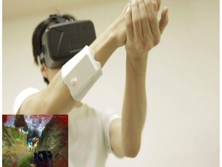 Japanese Startup Wants To Inflict Pain In The Metaverse Using Electric Shocks வெர்ச்சுவல் ரியாலிட்டியை வேற லெவலுக்கு எடுத்து சென்ற wrist band! வலியை உணரும் தொழில்நுட்பம்!