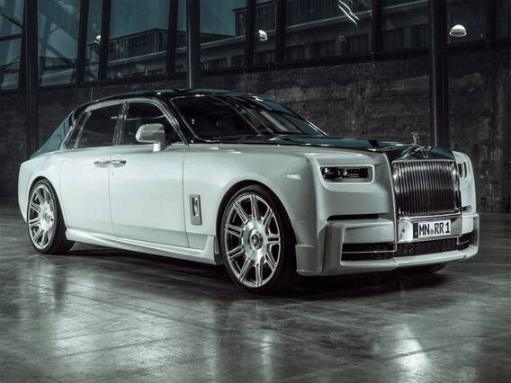 रजनीकांत के पास Rolls-Royas Phantom कार भी है. जो सुपरस्टार एक्टर की लैविश लाइफस्टाइल में और चार चांद लगा देता है. रजनीकांत की इस कस्टम मेड कार की कीमत 16.5 करोड़ के करीब है