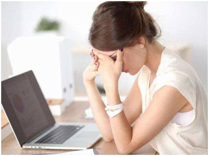 वर्क डिप्रेशन क्या है? इस तरह पा सकते आप इससे छुटकारा
