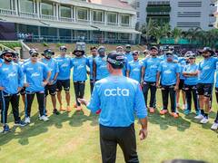 Covid Outbreak in IPL: டெல்லி அணியில் ஒருவருக்கு கொரோனா தொற்று உறுதி... ஐபிஎல் நடத்துவதில் சிக்கல் இருக்குமா?