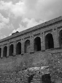 जानिए- भूतों के गढ़ भानगढ़ का डरावना सच