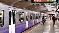 Metro Suicide : ফের মেট্রোর সামনে ঝাঁপ দিয়ে আত্মহত্যা, কিছুক্ষণের জন্য ব্যাহত পরিষেবা।Bangla News