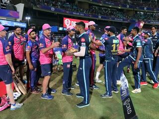 IPL Points Table 2022: आईपीएल प्वाइंट्स टेबल में टॉप पर पहुंची गुजरात टाइटंस, ऑरेंज और पर्पल कैप पर इनका कब्जा