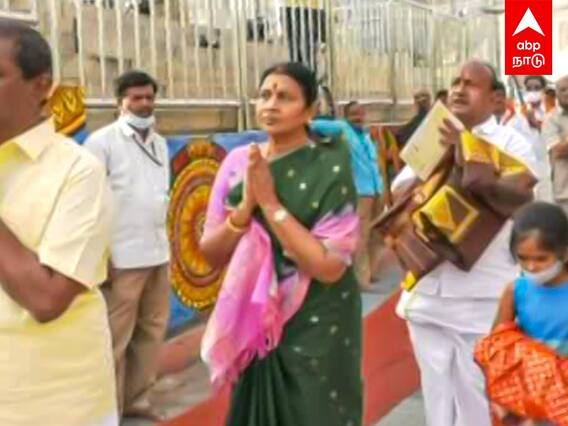 Durga Stalin | நேர்த்திக்கடனை நிறைவேற்றிய துர்கா ஸ்டாலின்..ரெடியாகும் தங்கத்தகடு | Sivagangai