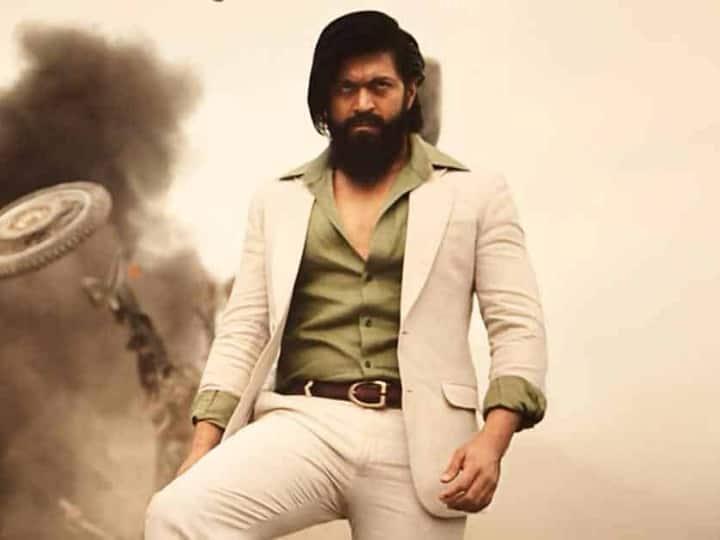 KGF Chapter 2 Box Office Collection : बॉक्स ऑफिस पर यश ने ला दिया 'तूफान', पहले ही दिन 100 करोड़ से ज्यादा का कलेक्शन KGF Chapter 2 Box Office Collection day 1 yash creates history KGF Chapter 2 Box Office Collection : बॉक्स ऑफिस पर यश ने ला दिया 'तूफान', पहले ही दिन 100 करोड़ से ज्यादा का कलेक्शन