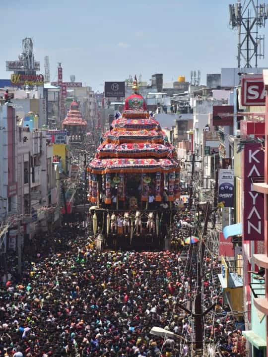 சித்திரைத் திருவிழாவின் முக்கிய நிகழ்வுகளில் ஒன்றான தேர் திருவிழா