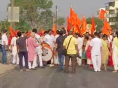 कश्मीरी पंडितों को मिली धमकी के विरोध में शिवसेना ने किया प्रदर्शन, सरकार से कड़ी कार्रवाई की मांग