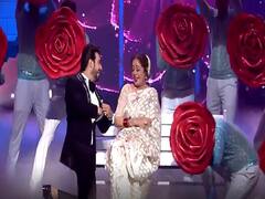 'छोड़ दो आंचल' गाने पर किरण खेर ने अर्जुन बिजलानी संग किया डांस, वीडियो देख जमाना हुआ दीवाना !