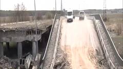 Russia-Ukraine War: Why Ukraine destroyed its own bridge | Ground Report from war zone | ABP News