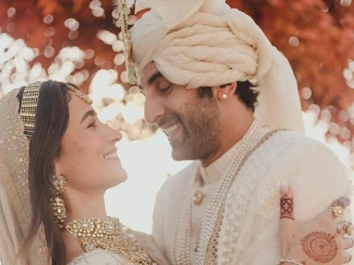 alia bhatt skipped chooda ceremony due to her Hollywood debut ranbir kapoor Alia Ranbir Wedding: इस वजह से नहीं हुई थी आलिया भट्ट की चूड़ा सेरेमनी, इस दिन लगी थी हल्दी