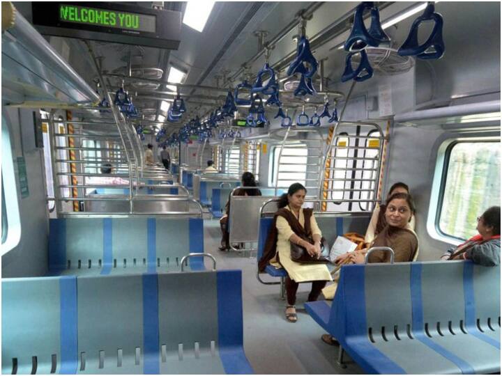 Mumbai News: मुंबई लोकल में सफर होगा और आसान, 2023 तक शुरू होंगी AC ट्रेन, जानें क्या होगा खास Mumbai Local Train Now travel in Mumbai local will be easier, AC local trains will be started by 2023 Mumbai News: मुंबई लोकल में सफर होगा और आसान, 2023 तक शुरू होंगी AC ट्रेन, जानें क्या होगा खास