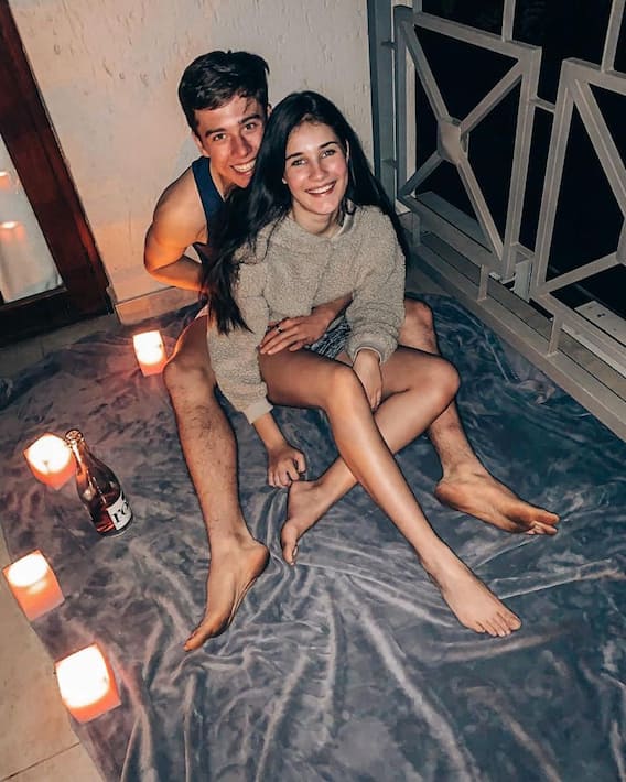 Dewald Brevis Girlfriend Pic: 'Junior de Villiers' girlfriend is very beautiful, actresses will fade in front of their beauty, see photo