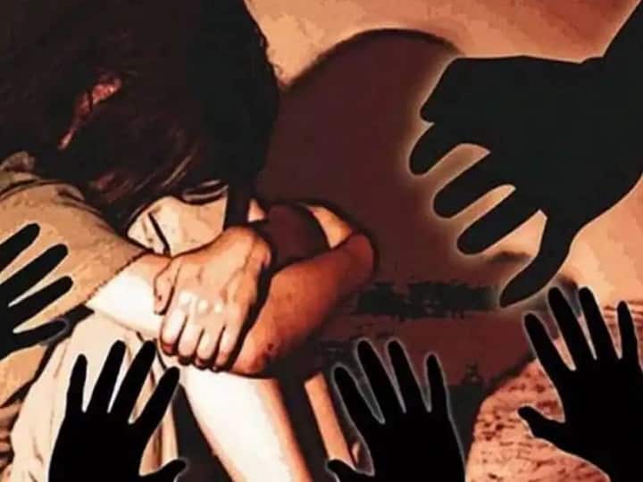 MP Crime News Gang rape with two girls returning from the fair in Rewa police engaged in investigation ann Rewa Gangrape Case: मेले से लौट रहीं दो किशोरियों के साथ गैंगरेप, दरिंदों ने मामा और भाई को भी पीटा