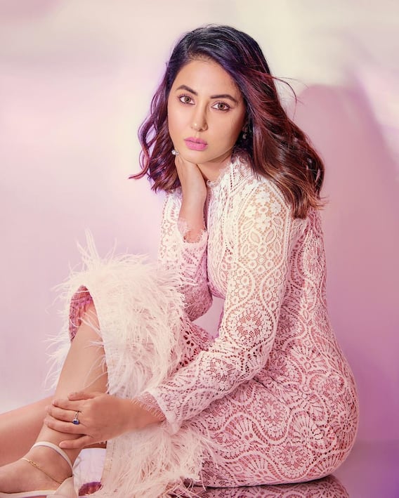 Image: Hina Khan's sizzling pose in a bodycon dress;  glamorous photo viral