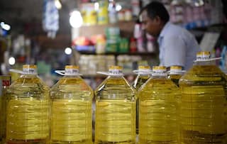 Edible oil has become expensive, the rates of all including mustard-peanut have increased Mustard Oil Price: મોંઘવારીનો માર! સરસવ-મગફળી સહિત તમામ ખાદ્યતેલના વધ્યા ભાવ, જાણો 1 લીટરનો ભાવ કેટલો છે