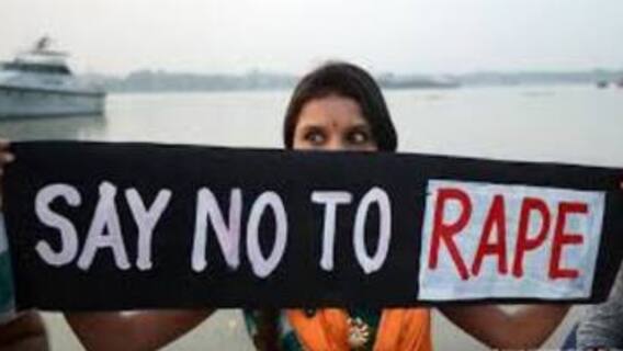 Bolpur: আদিবাসী নাবালিকাকে তুলে নিয়ে গিয়ে গণধর্ষণের অভিযোগ, হাসপাতালে ভর্তি নির্যাতিতা। Bangla News