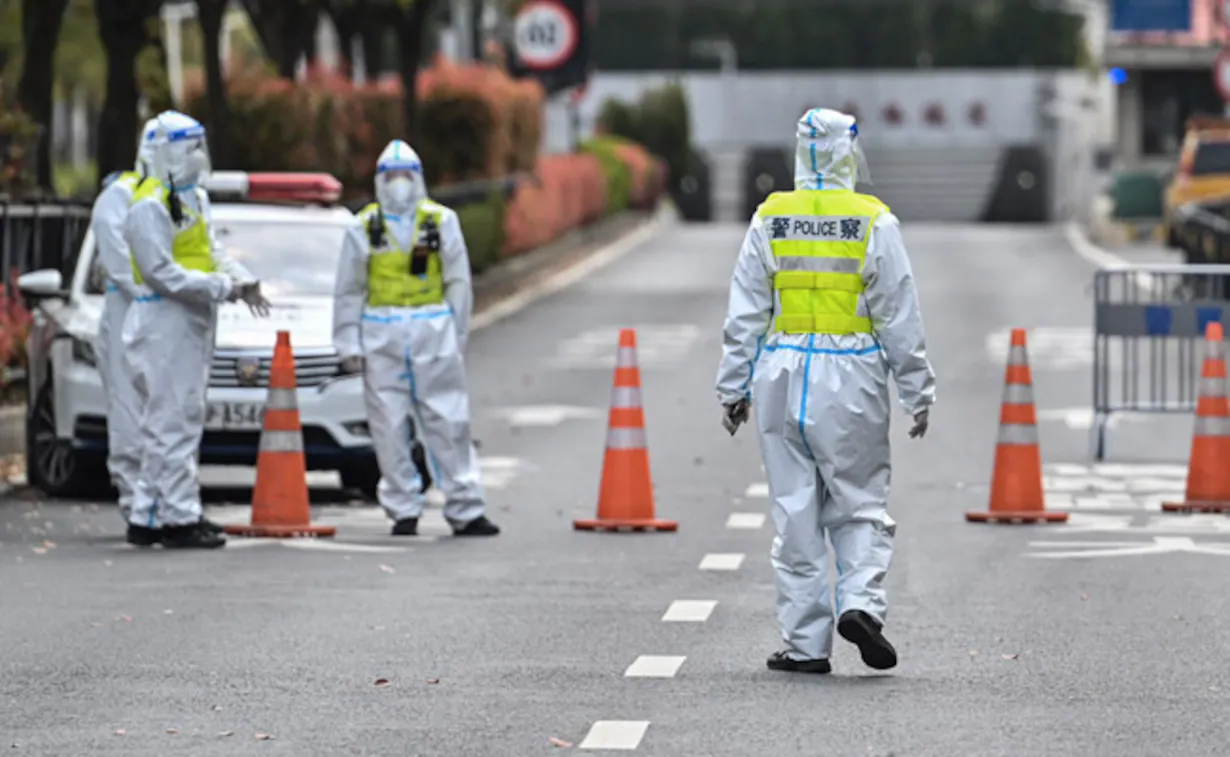 ਚੀਨ 'ਚ ਫਿਰ ਤਬਾਹੀ ਮਚਾ ਰਿਹੈ ਕੋਰੋਨਾ ਵਾਇਰਸ, ਸ਼ੰਘਾਈ ਸ਼ਹਿਰ 'ਚ ਲੱਗਿਆ ਸਖ਼ਤ ਲੌਕਡਾਊਨ