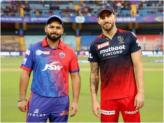DC vs RCB: दिल्ली में इस दिग्गज की हुई एंट्री, बैंगलोर में हर्षल पटेल की वापसी, देखें Playing 11