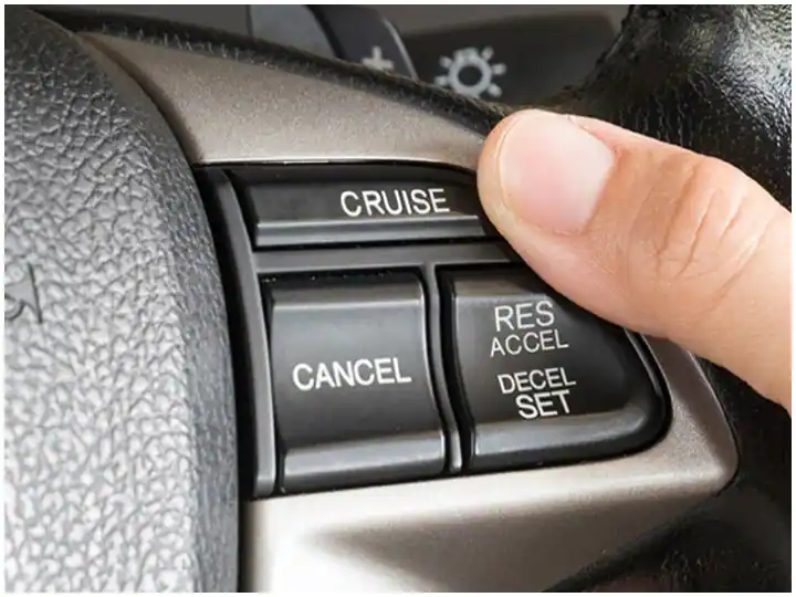  ਕਾਰਾ 'ਚ ਕਿਉਂ ਹੁੰਦਾ ਹੈ ਐਡਾਪਟਿਵ ਕਰੂਜ਼ ਕੰਟਰੋਲ? ਲੌਂਗ ਡਰਾਈਵ ਨੂੰ ਬਣਾ ਦਿੰਦਾ ਹੈ ਆਸਾਨ