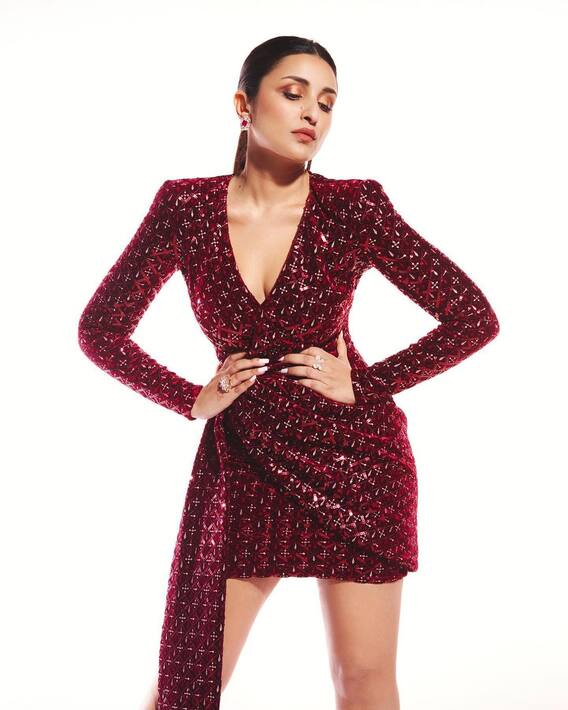 Parineeti Chopra: The glamorous look of Parineeti; Photos in discussion!