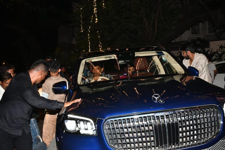 'আমাদের অনেক স্মৃতি আগেও রয়েছে। আর আমরা দুজনে অনেক অনেক স্মৃতি তৈরি করতে আর অপেক্ষা করতে পারছি না।'