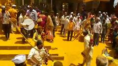 Jejuri Photo : जेजुरीच्या खंडोबाची चैत्र पौर्णिमेनिमित्त दवणा पूजा