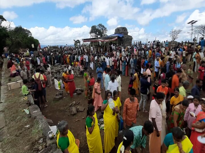 தேனி : சித்ரா பெளர்ணமியையொட்டி மங்கல தேவி கண்ணகி கோயிலில் குவிந்த பக்தர்கள் வழிபாடு..